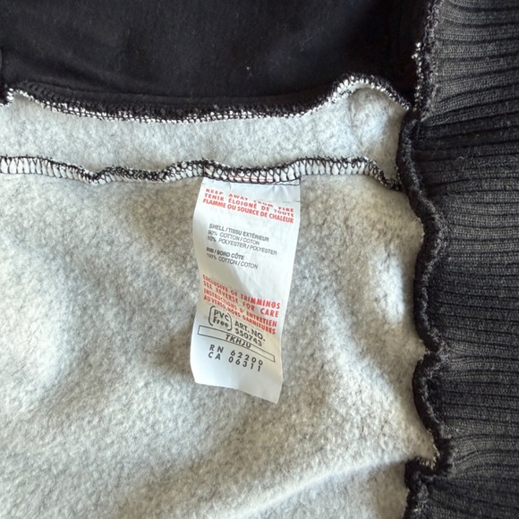 Puma Heather Gray Zip Up & Snap Sweater Size Large w/Black Wide Collar Accent - Picture 10 of 11